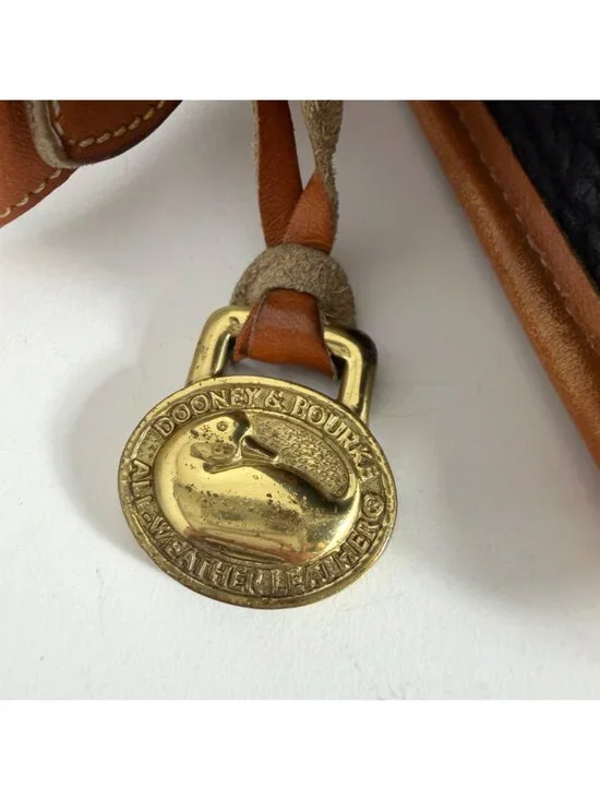 Vintage Dooney & Bourke All Weather Leather Pebble Grain Black Cross Body Bag - Picture 7 of 15